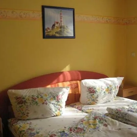 Apartmán In Mariendorf Auf Der Halbinsel Moenchgut *