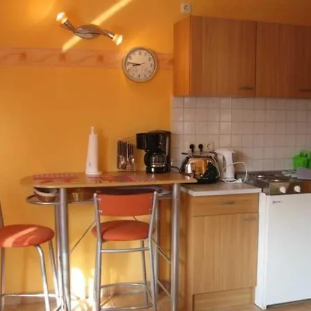 In Mariendorf Auf Der Halbinsel Moenchgut Apartmán
