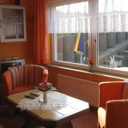 Apartment In Mariendorf Auf Der Halbinsel Moenchgut *