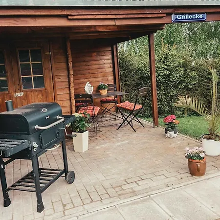 In Mariendorf Auf Der Halbinsel Moenchgut Apartmán *