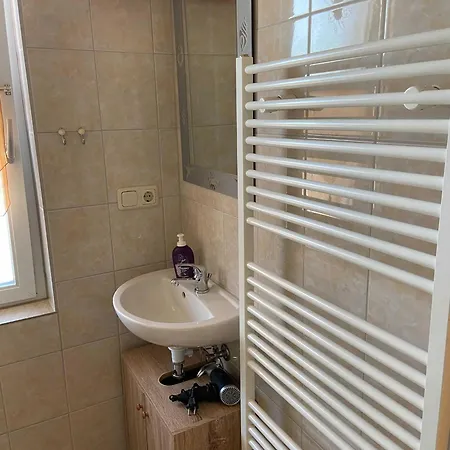 In Mariendorf Auf Der Halbinsel Moenchgut Apartmán Middelhagen