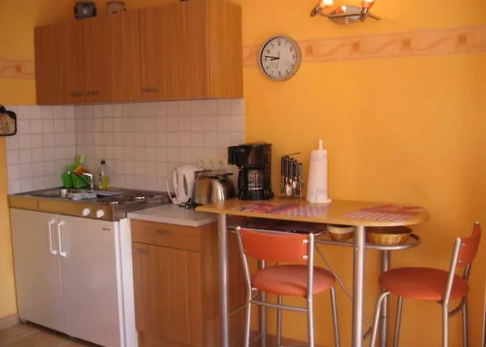 In Mariendorf Auf Der Halbinsel Moenchgut * Middelhagen