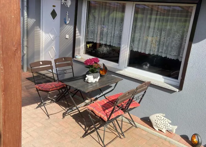 Appartement In Mariendorf Auf Der Halbinsel Moenchgut