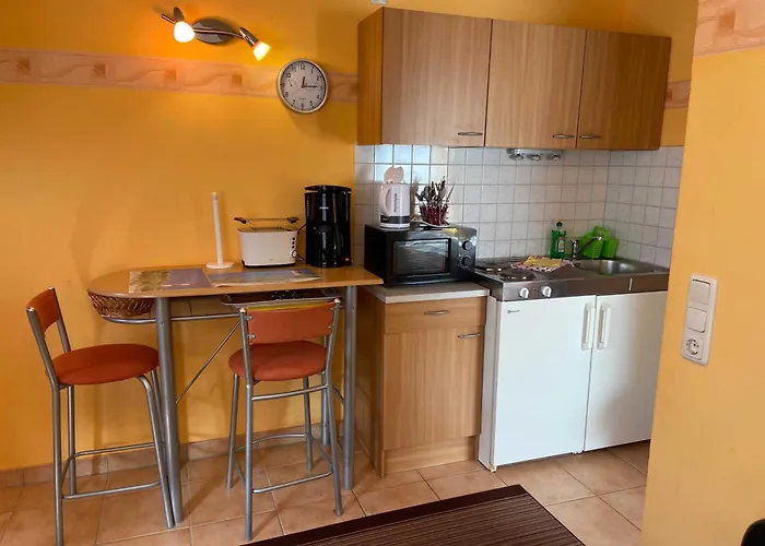 In Mariendorf Auf Der Halbinsel Moenchgut Appartement *